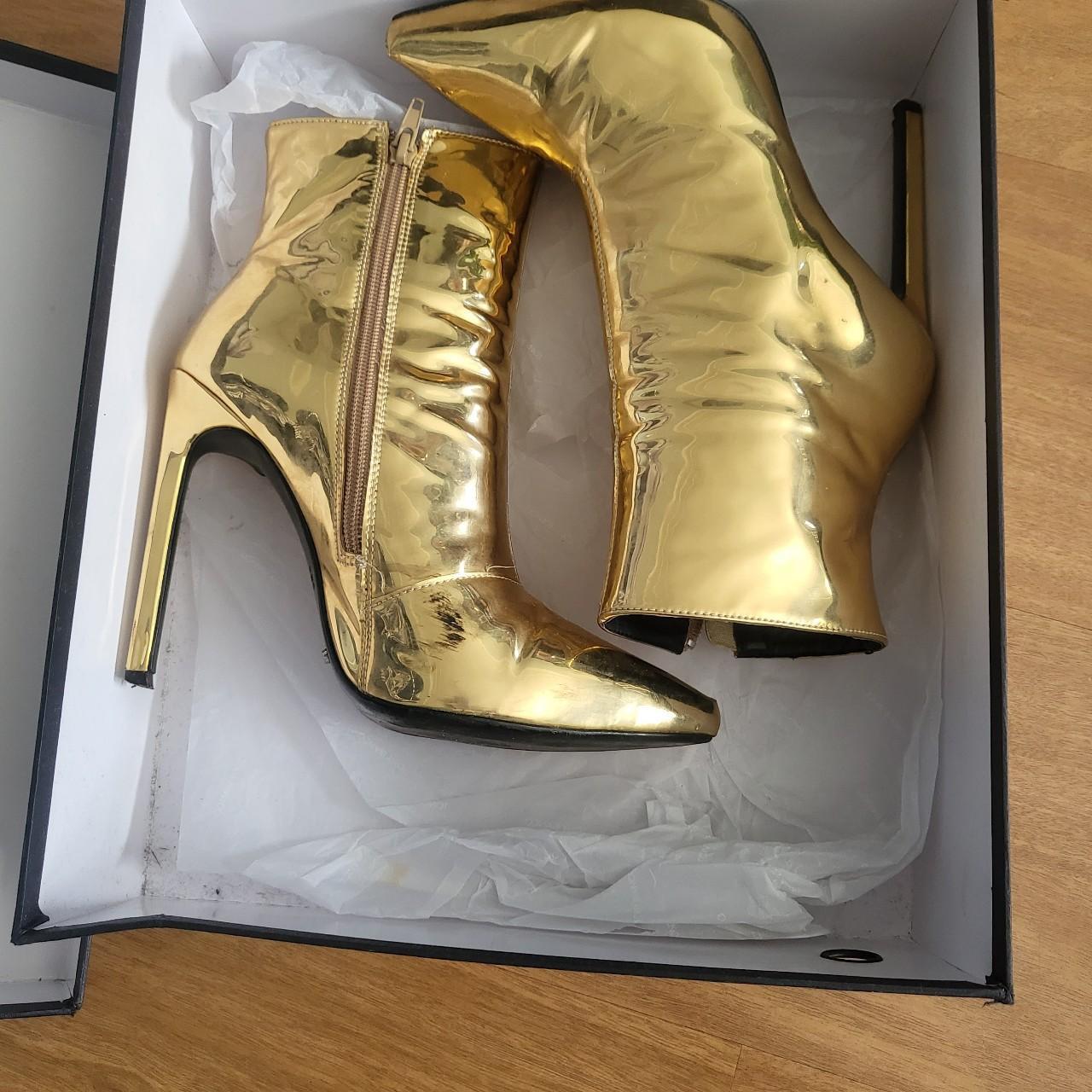 STUNNING GOLD TONY BIANCO ANKLE BOOTS..ORIGINAL BOX... - Depop