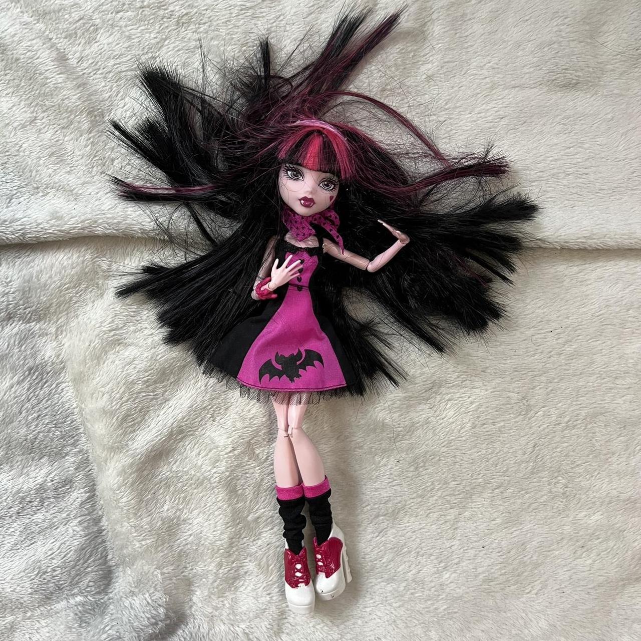 Diener Draculaura Monster high doll mattel. hair is... - Depop