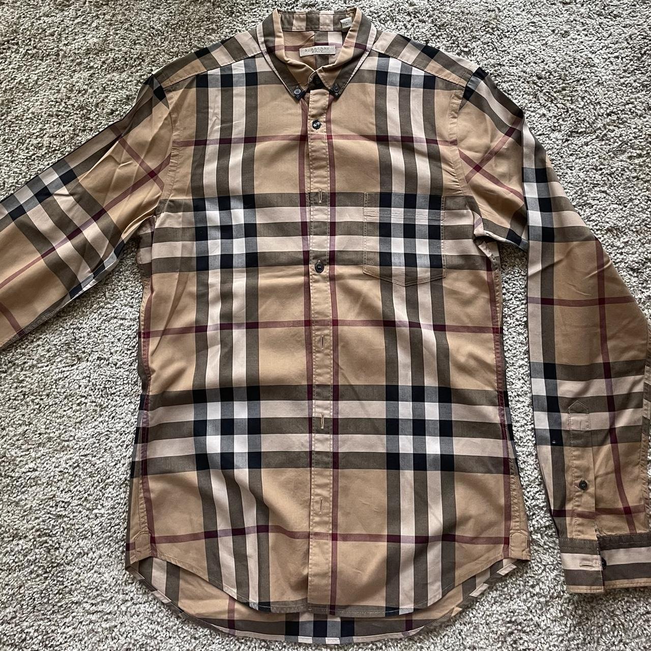 Authentic offers Burberry top