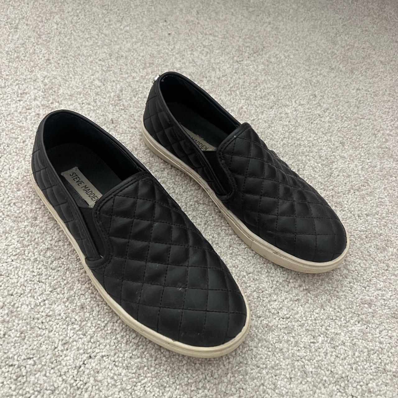 item listed by awatchi