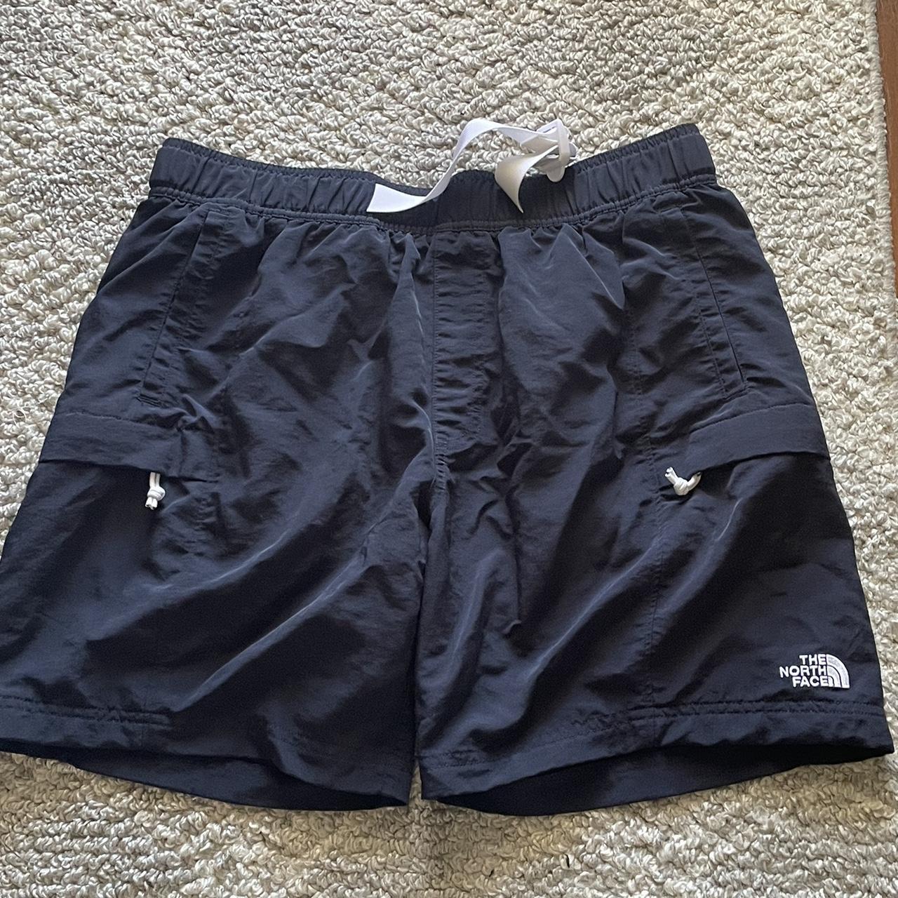 The North Face Men's Black Shorts | Depop