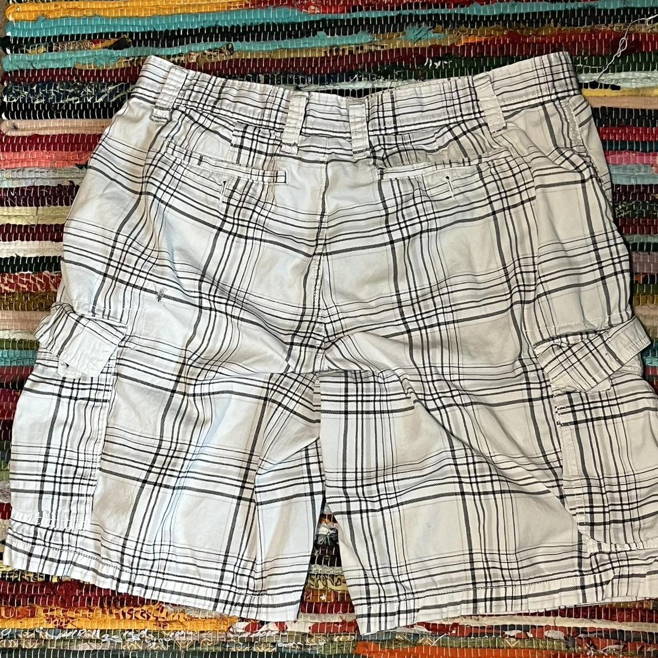 George 2000s vintage mens plaid shorts in a size