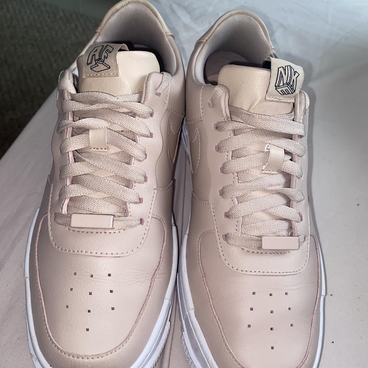 nike air force color salmon