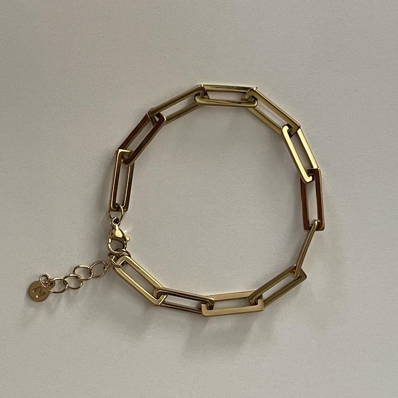 Naetur Link Bracelet Single Chain Price is firm.... Depop