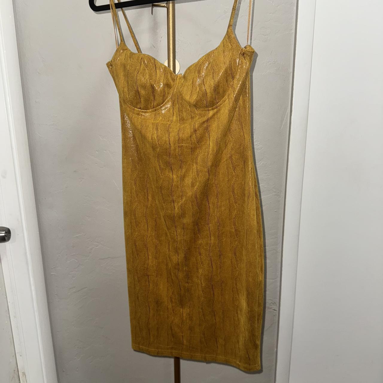 item listed by gee_v_gee