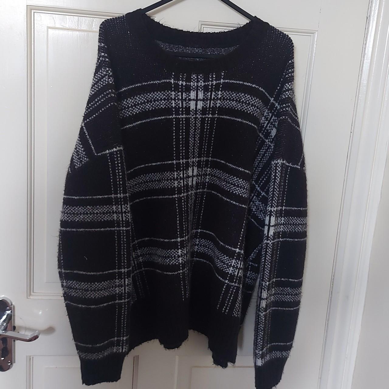 Women's Black and White Jumper | Depop