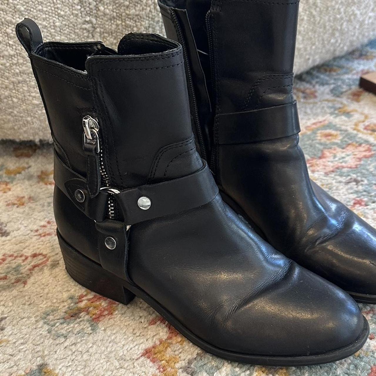 Frye Women's Black and Silver Boots | Depop