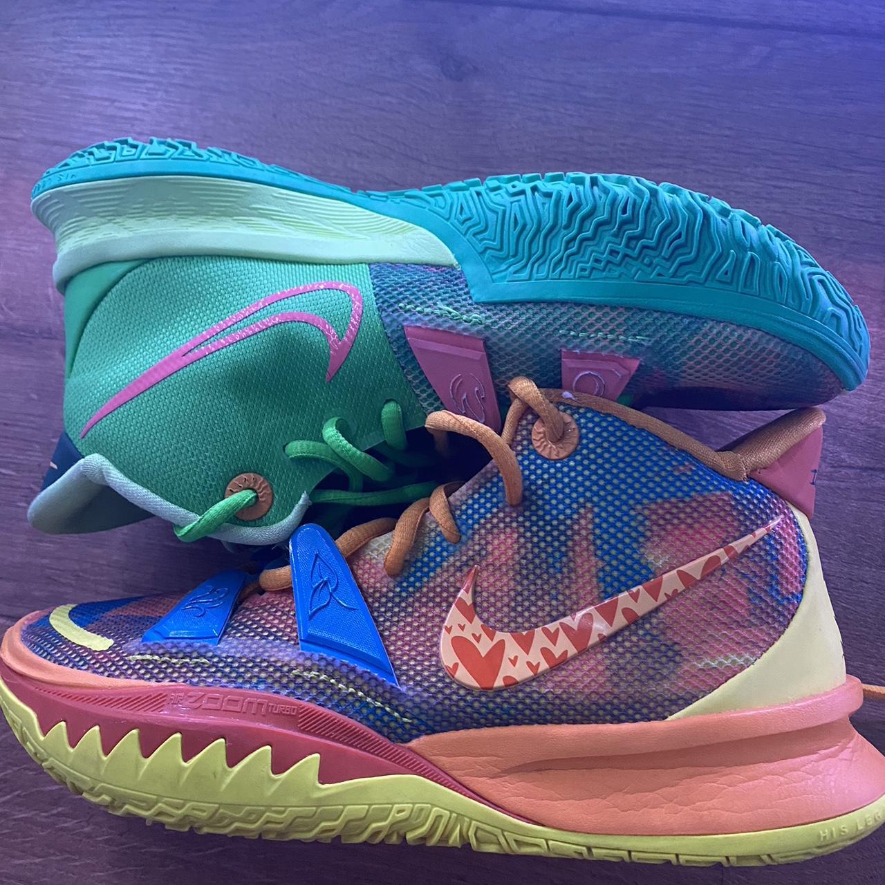 blue and pink kyrie 7