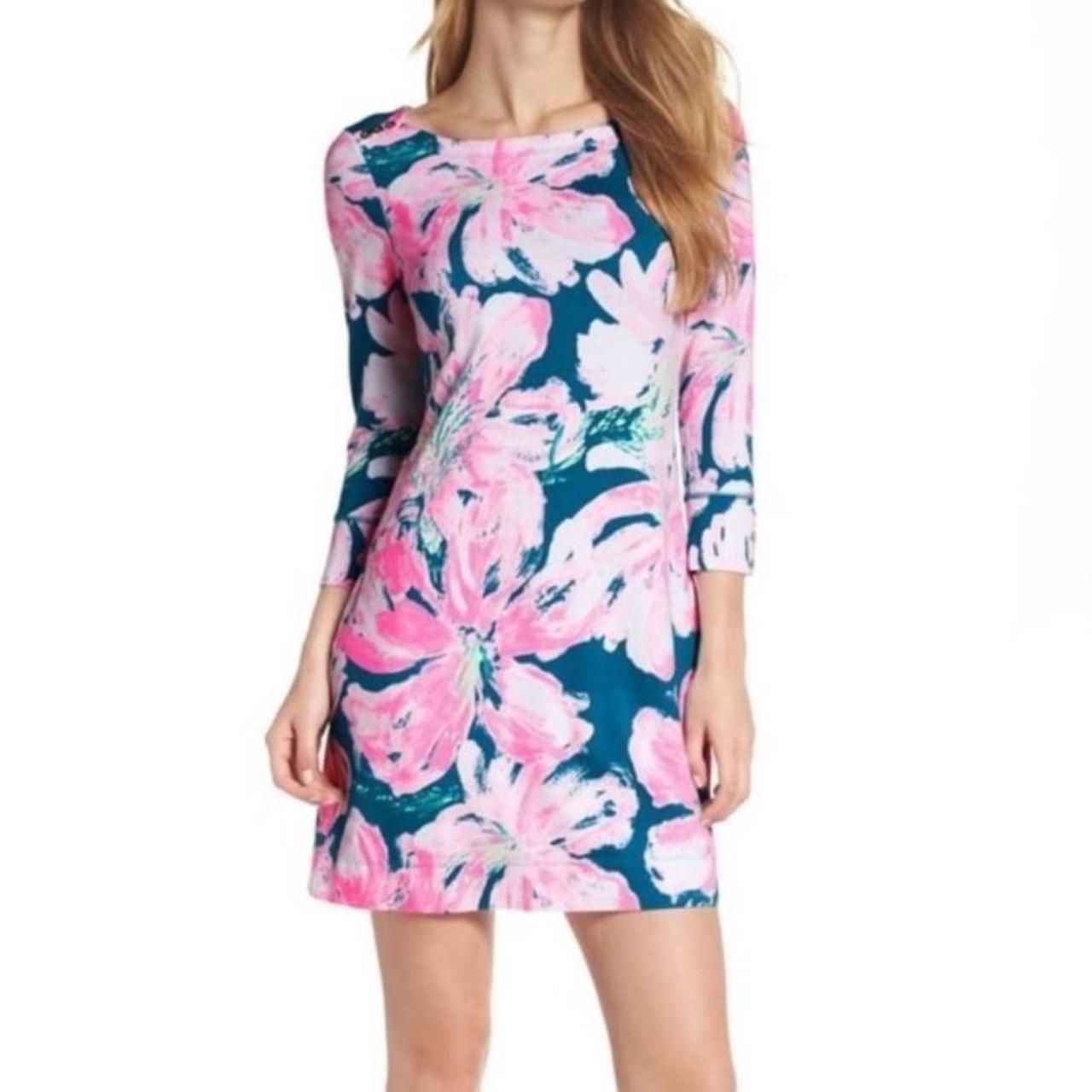 Lilly pulitzer store tidal wave