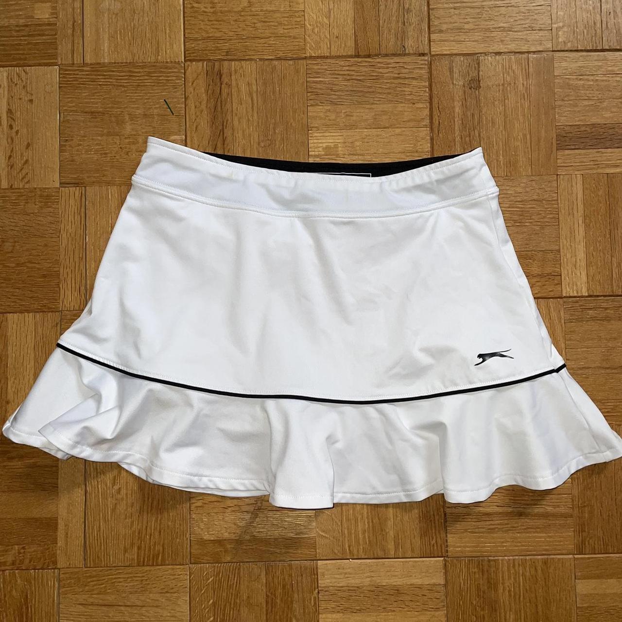 Slazenger Women's White and Black Skirt (2)