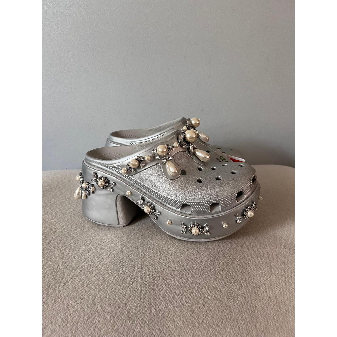 Simone Rocha x Crocs★Siren Spike Clog in Silver Crocs Siren Clog Simone Rocha Spiked Silver - 210646-041 - US
