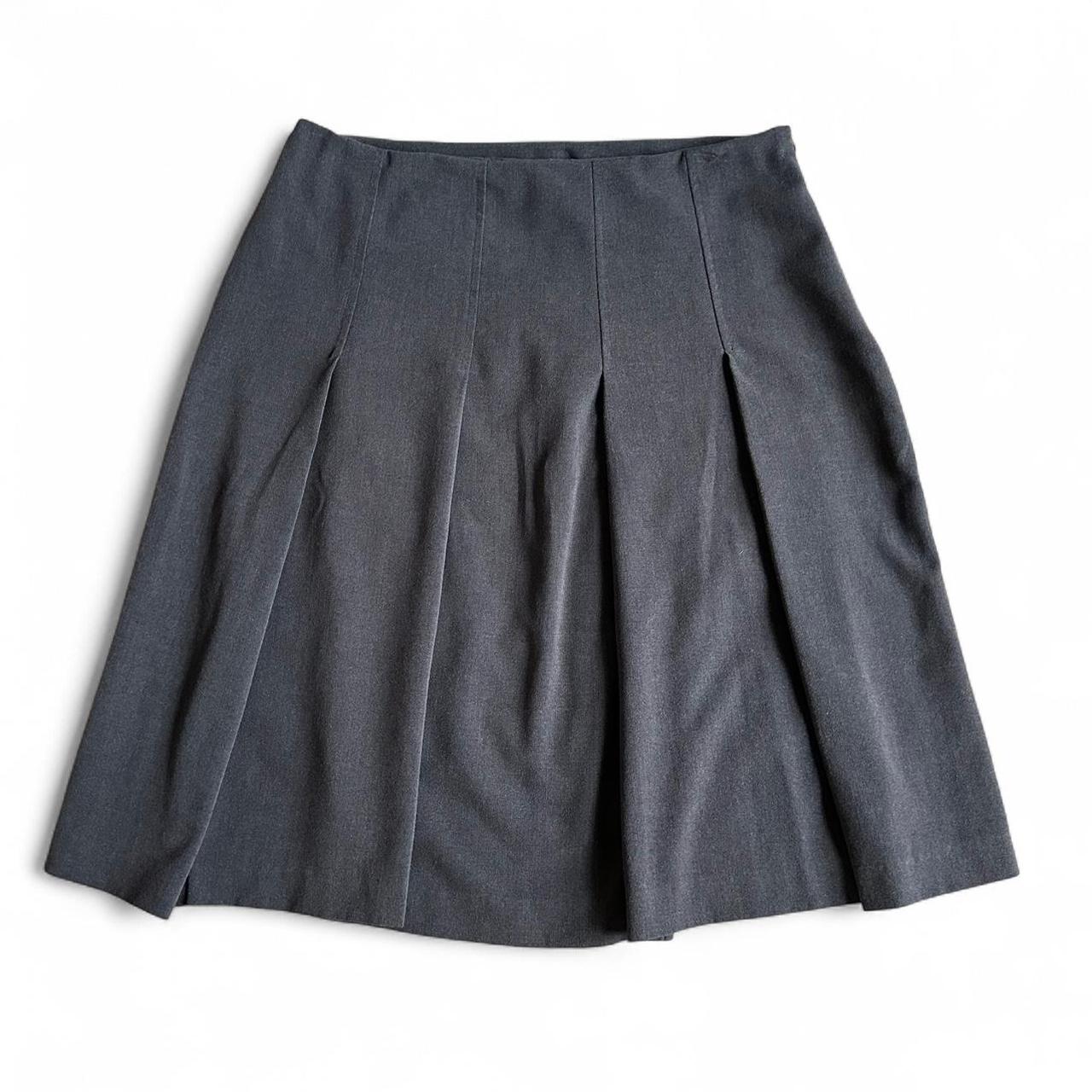 Grey pleated-skirt - Depop