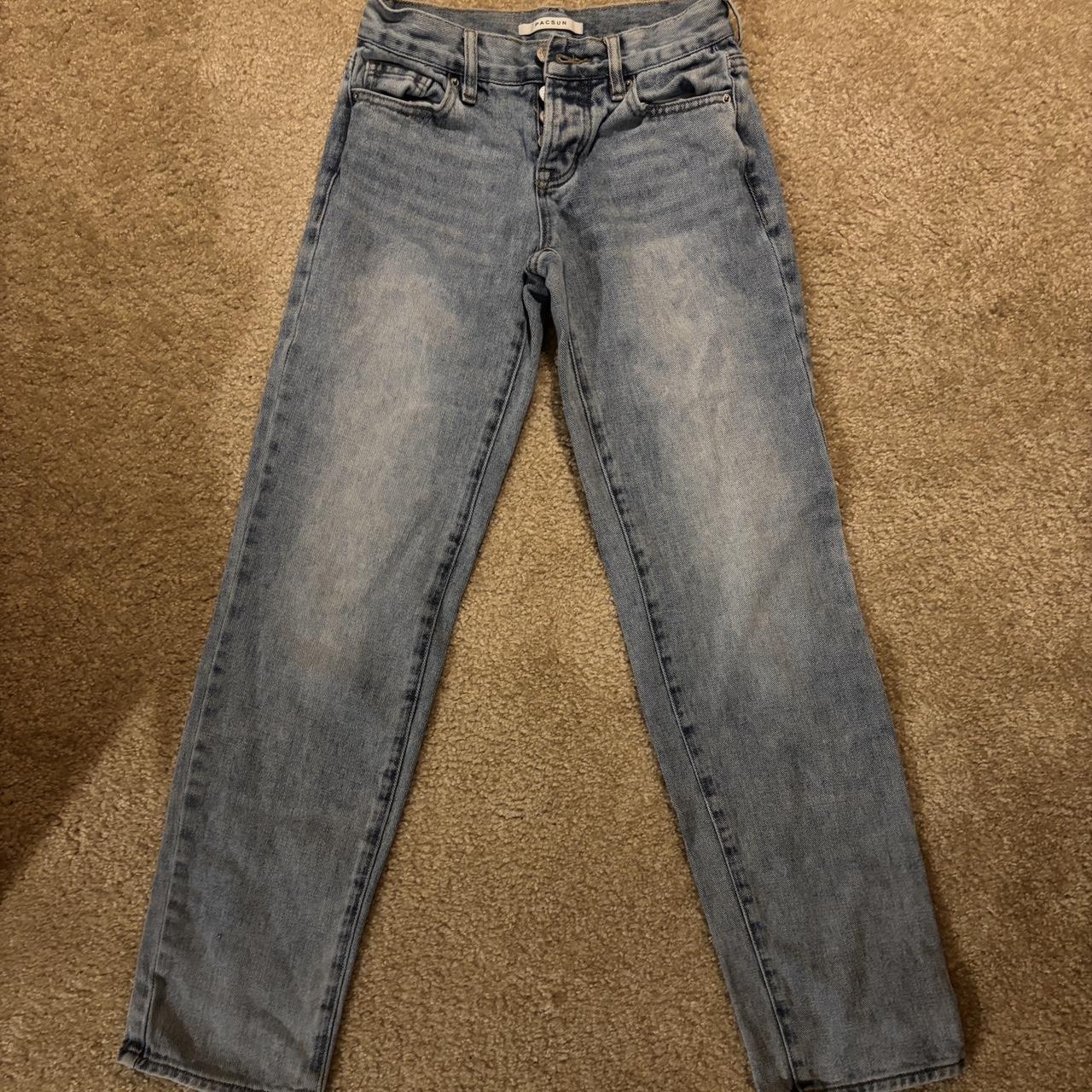 Super cute low rise straight leg pacsun jeans! Light... Depop