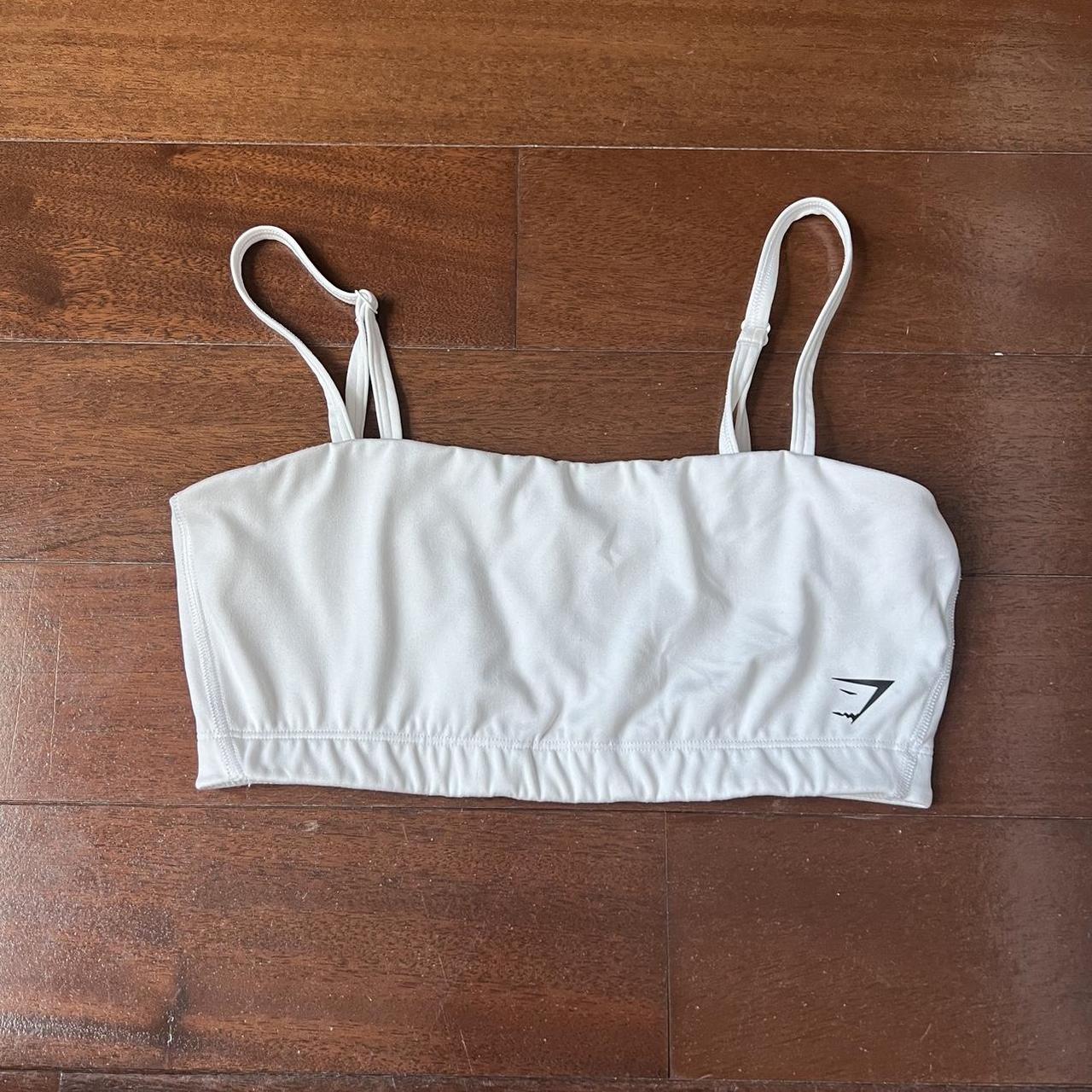 Gymshark white sports bra •size small •good condition Depop