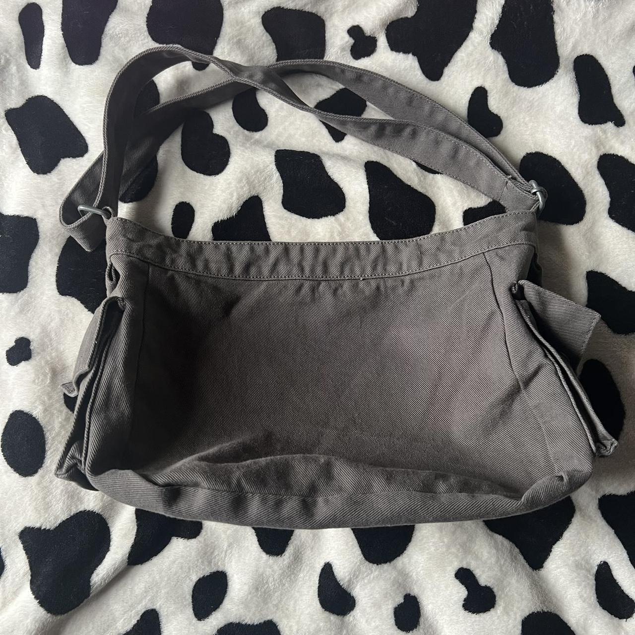 brandy melville messenger bag 🤍unique... Depop