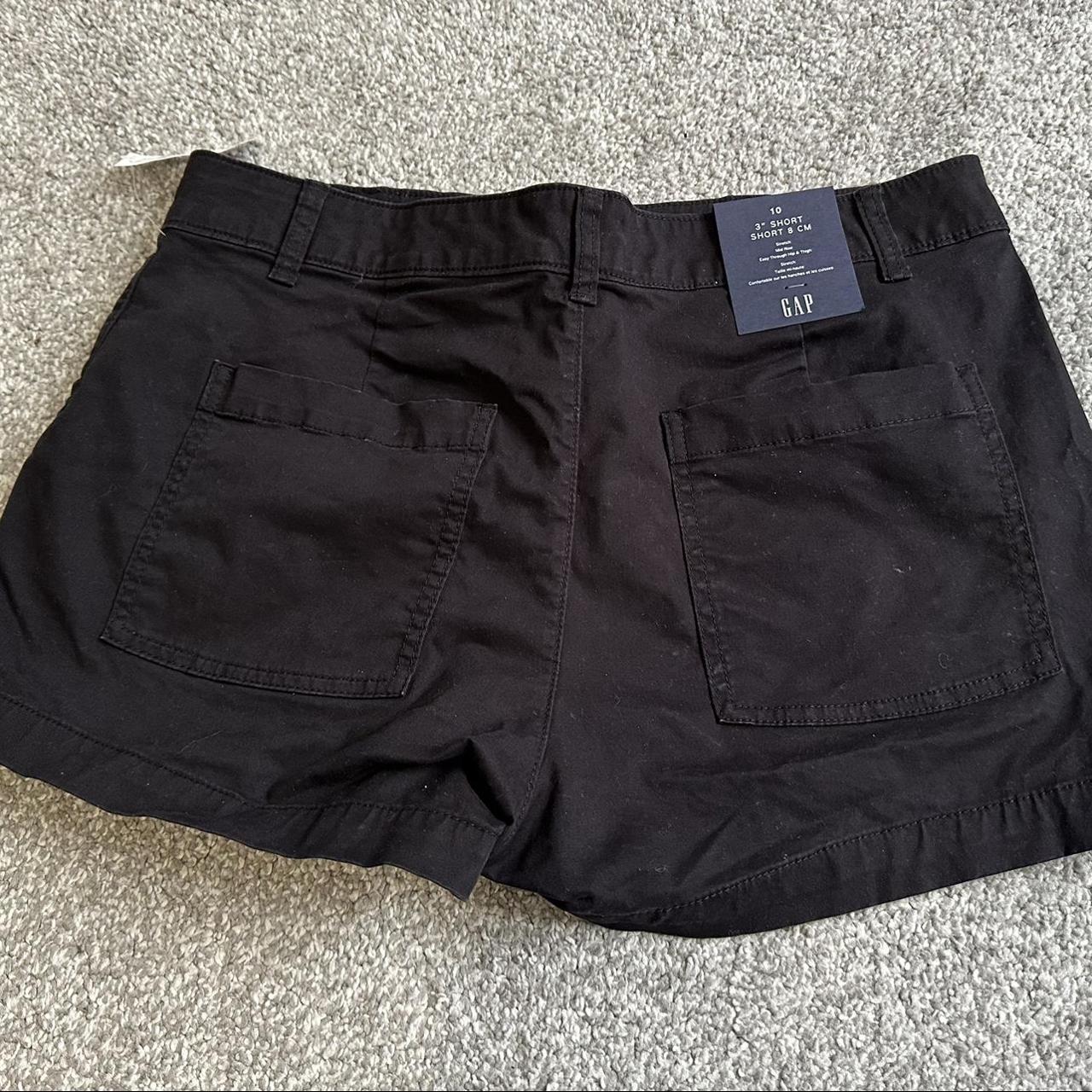 Gap Women's Shorts Depop
