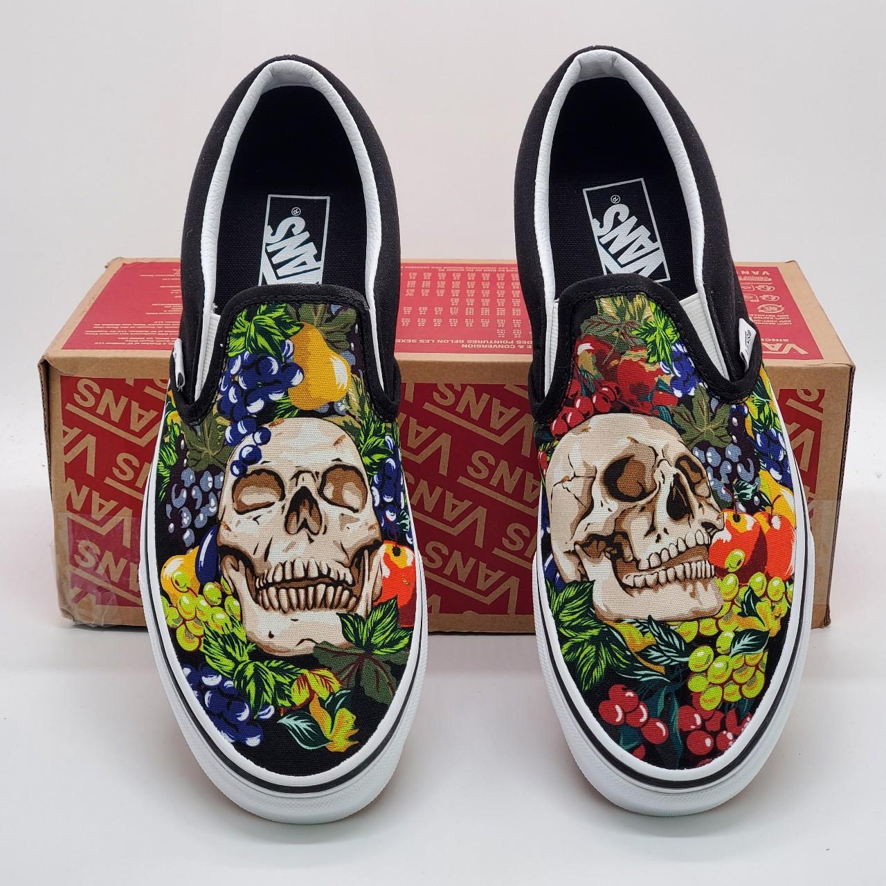 Vans women's clearance skull shoes