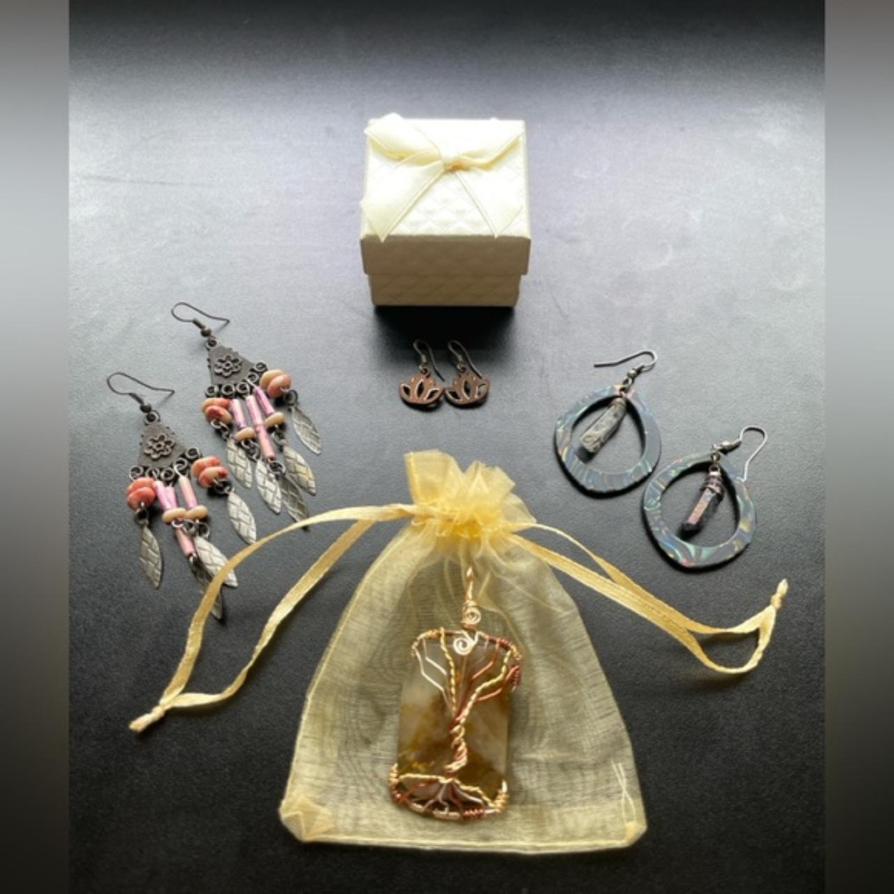 item listed by alm_resale