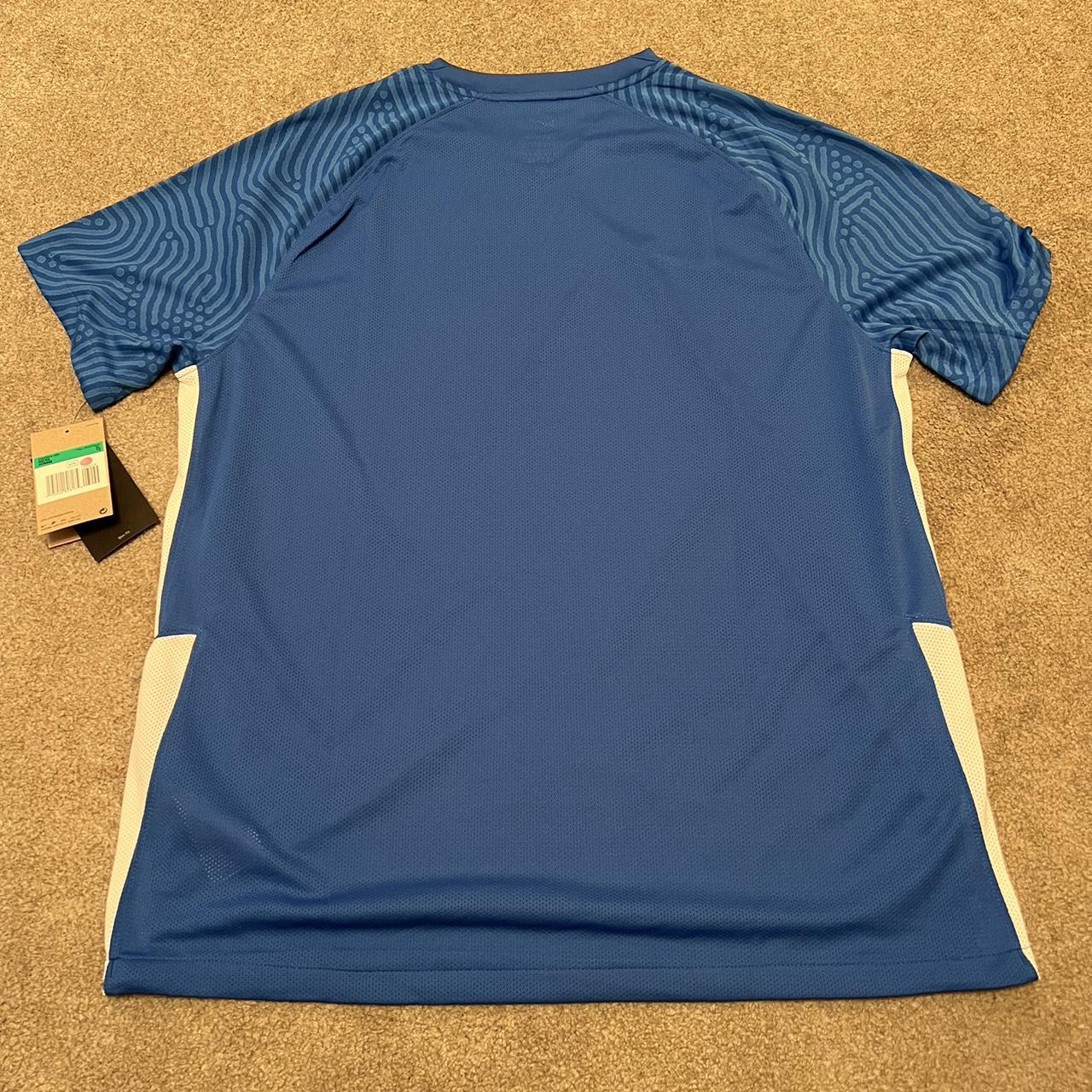 mens nike strike tshirt