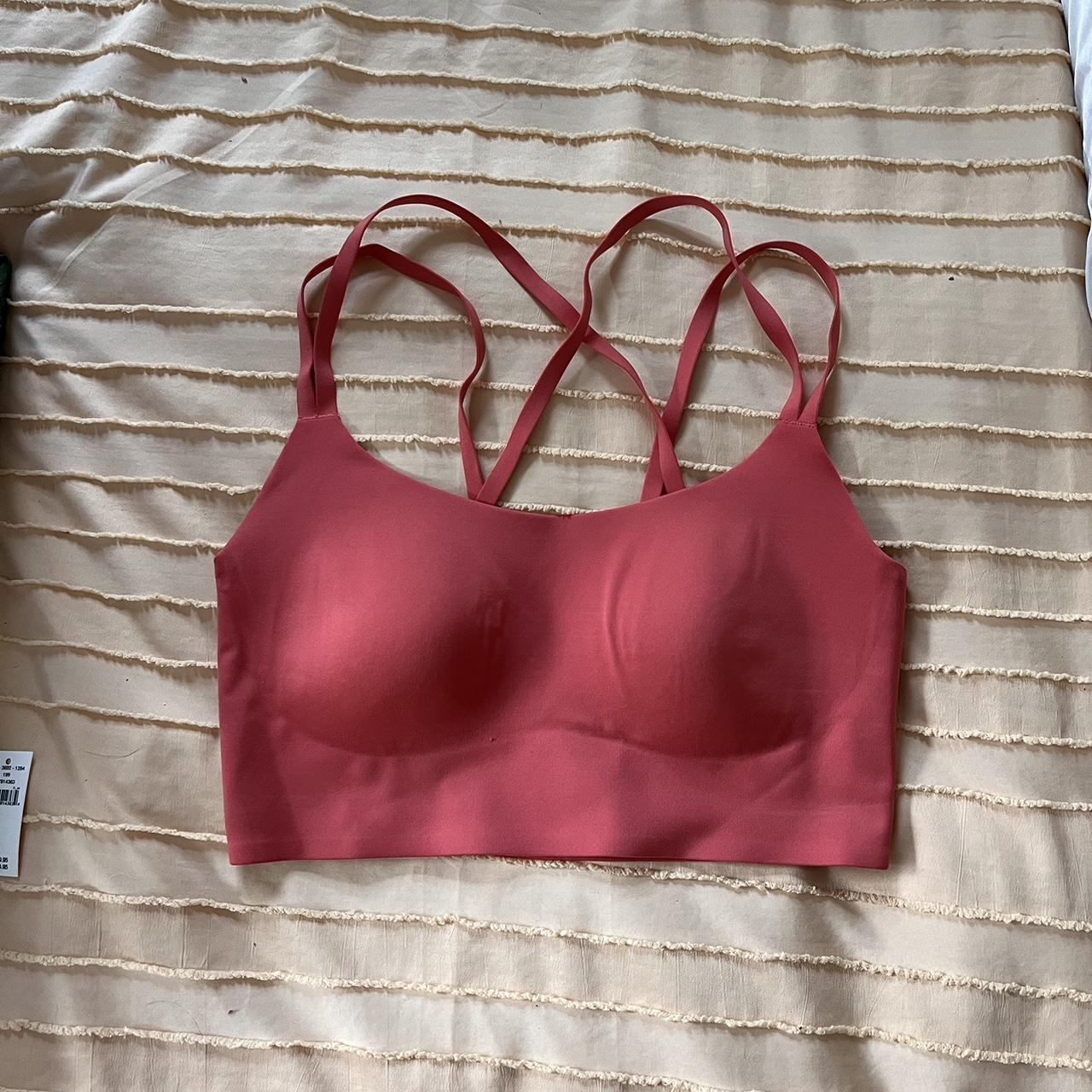 BNWT OFFLINE by Aerie Real Me Hold Up! Sports Bra - Depop