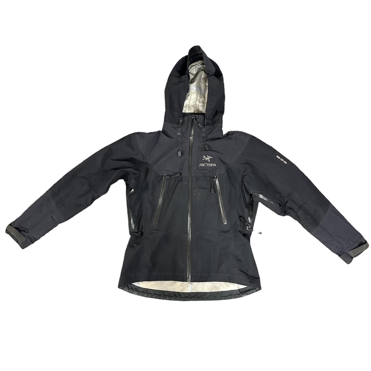 Women's Black and Cream Jacket Depop