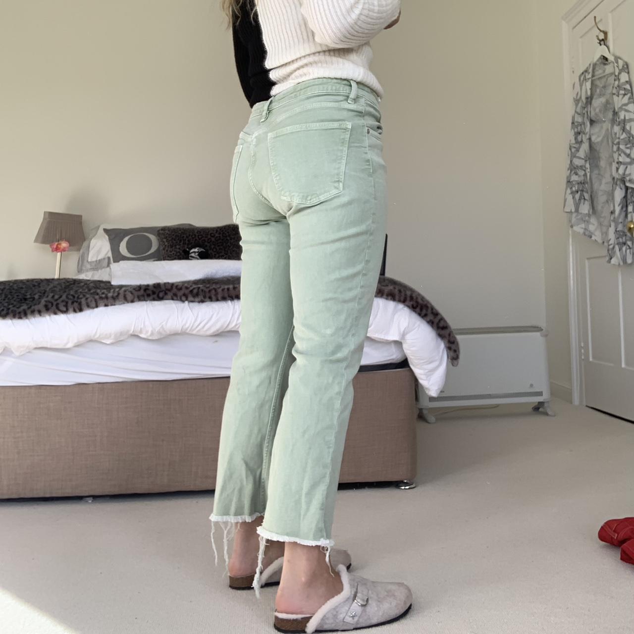 Zara Women's Green Jeans Depop