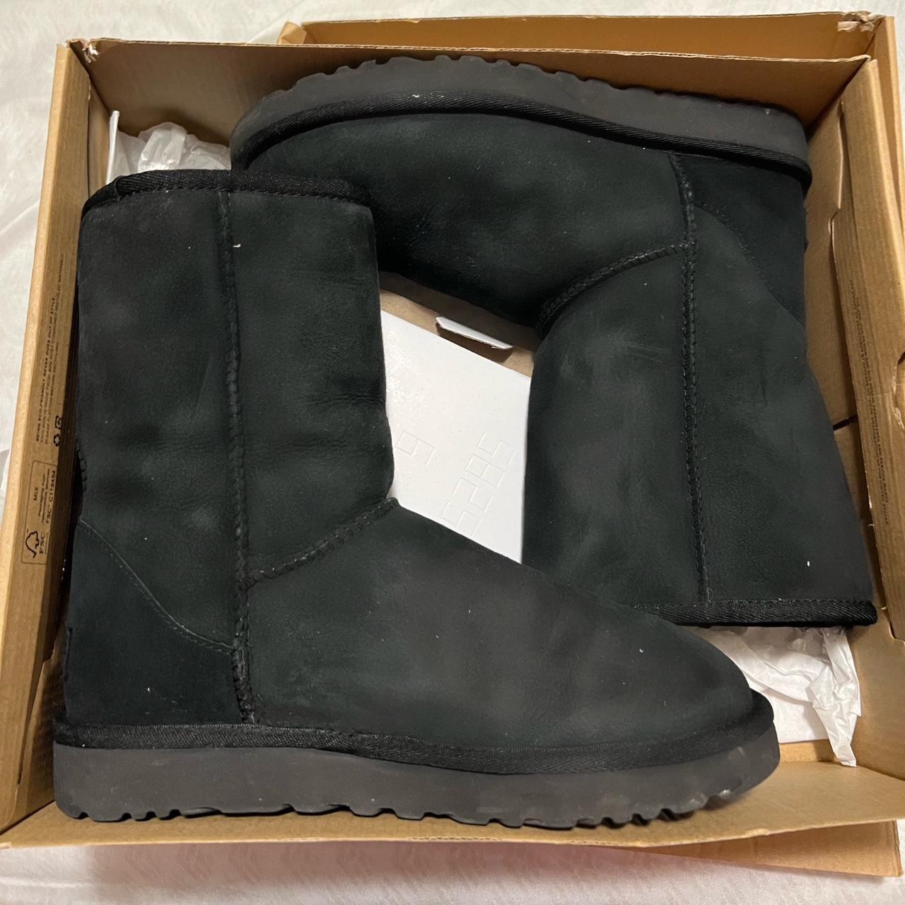 Mini black uggs Size 4 Has some dust on it but does... Depop