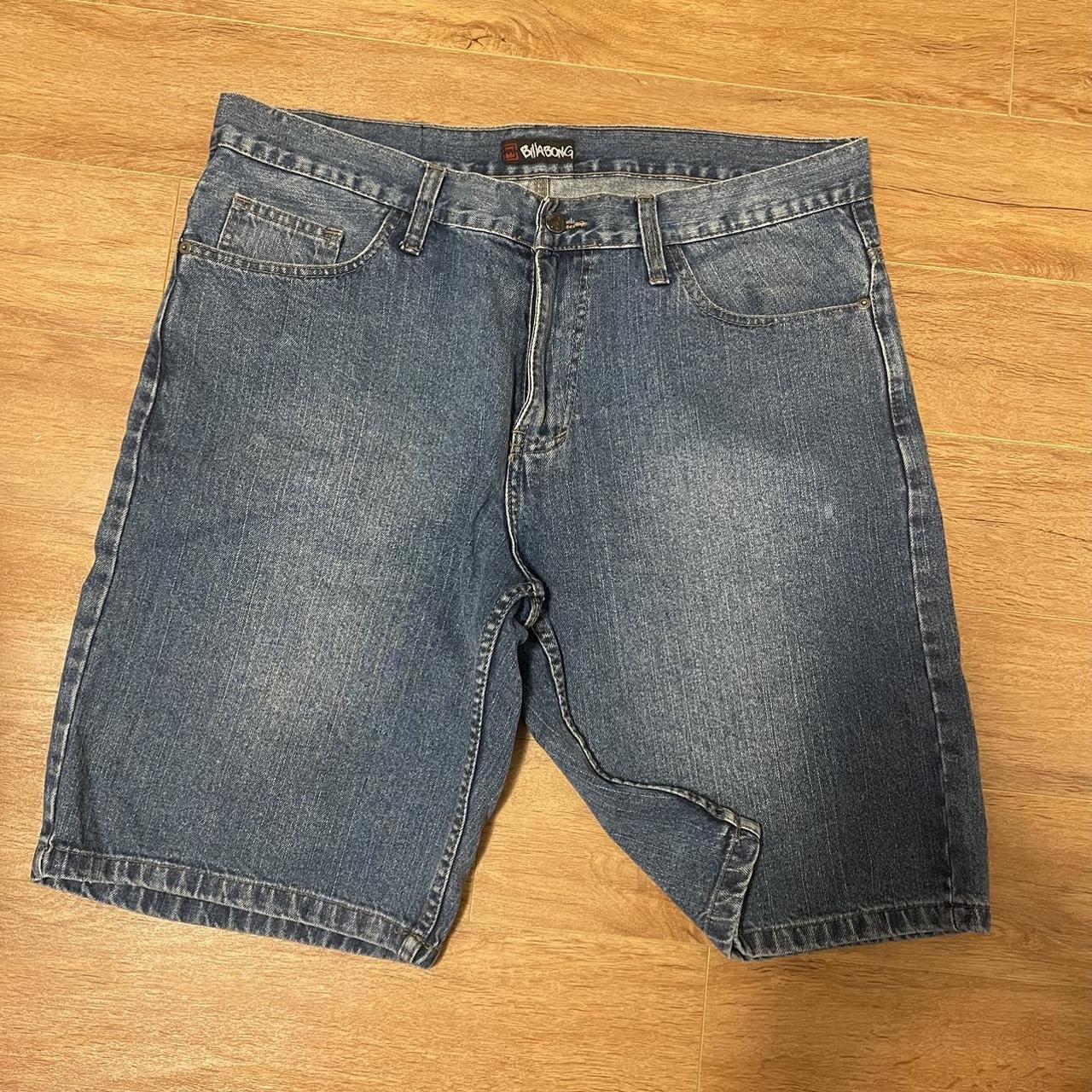 BILLABONG JORTS #mens #surfwear #vintage #jorts #shorts - Depop