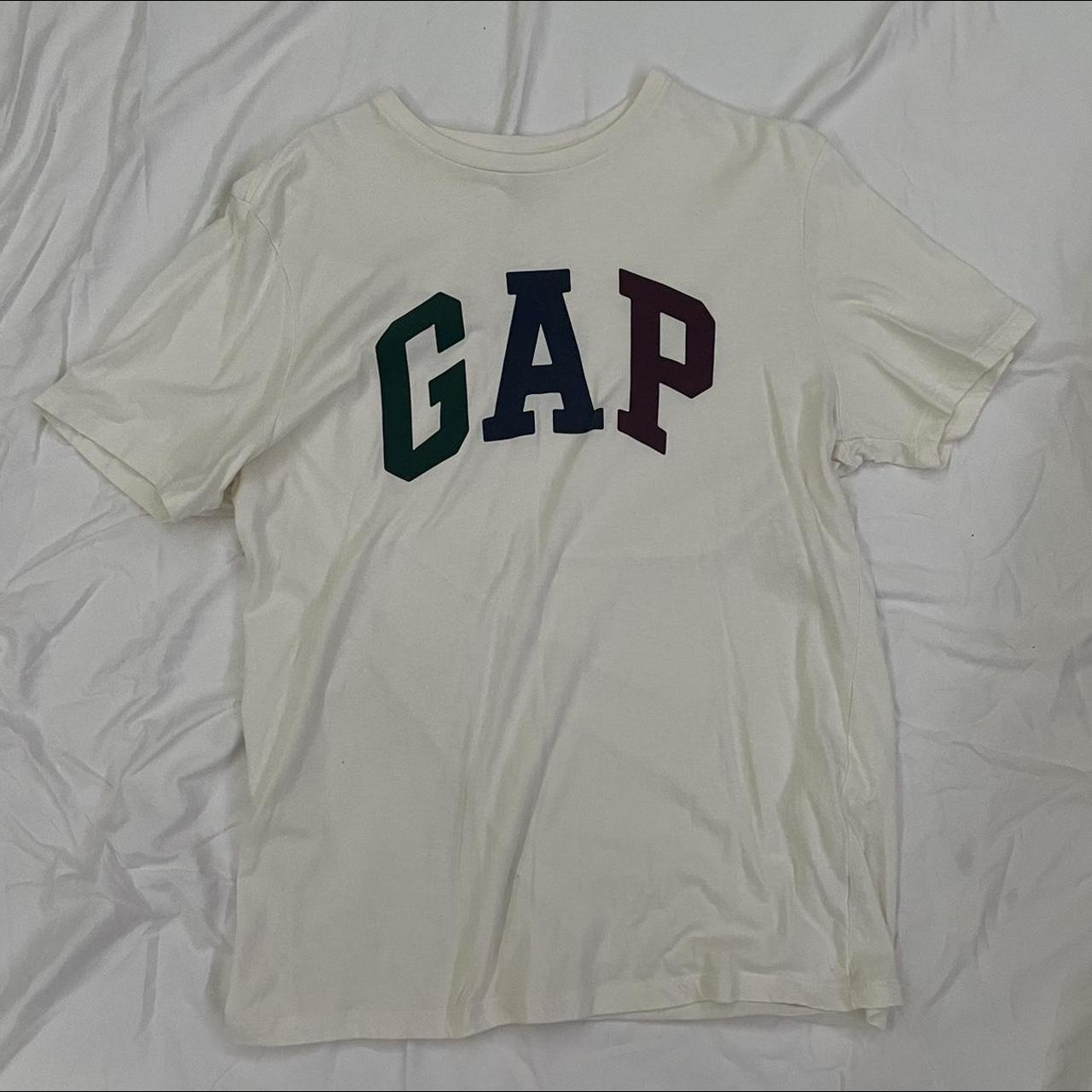 Cream GAP tee* *The letters are three diff colors... - Depop