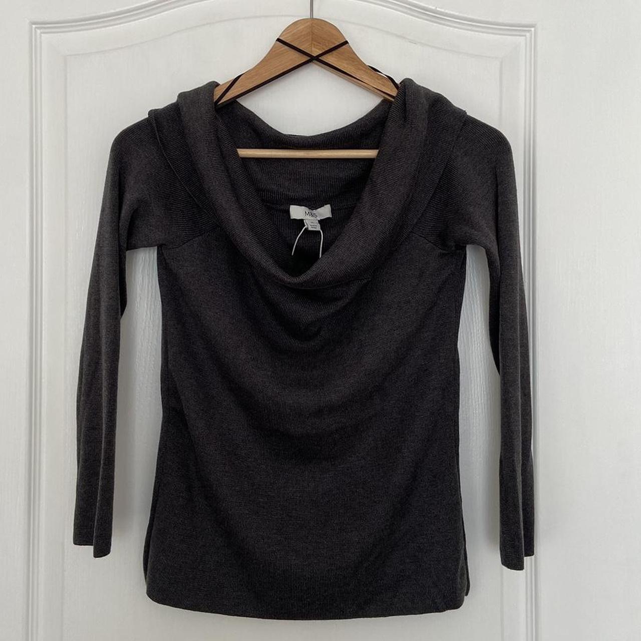 item listed by xiomaracoco