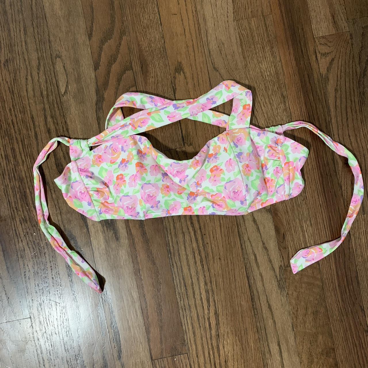 medium floral bikini top (from kohl’s) - Depop