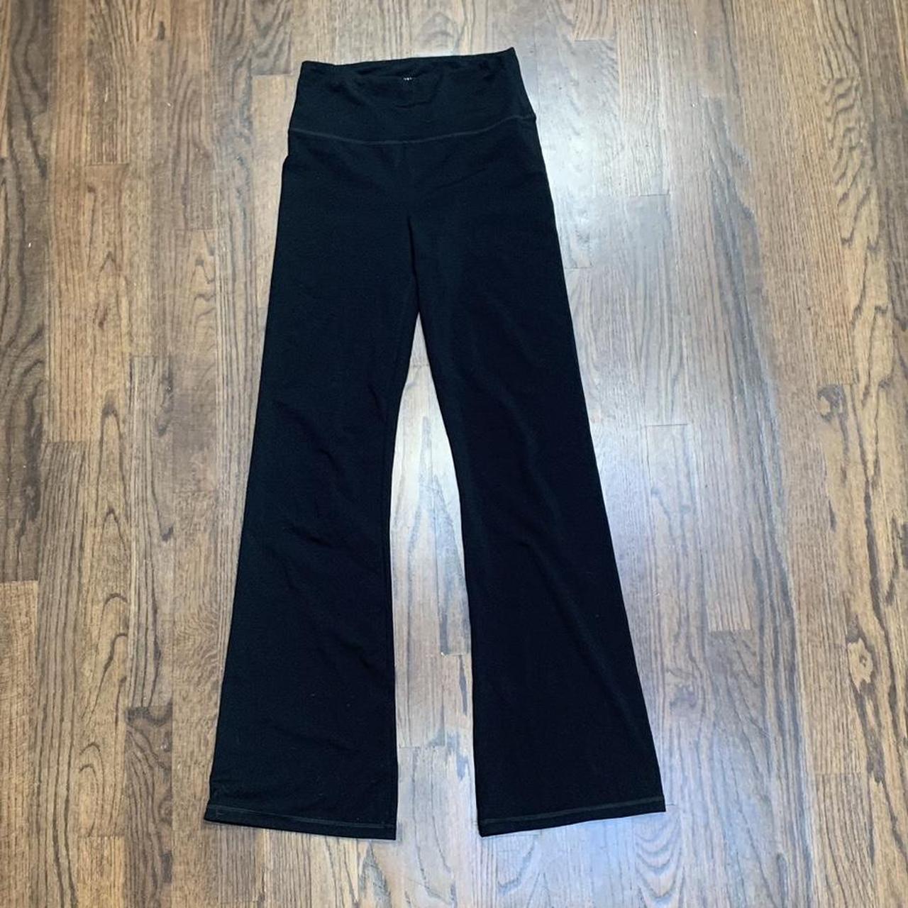 Medium black American eagle flared leggings - Depop