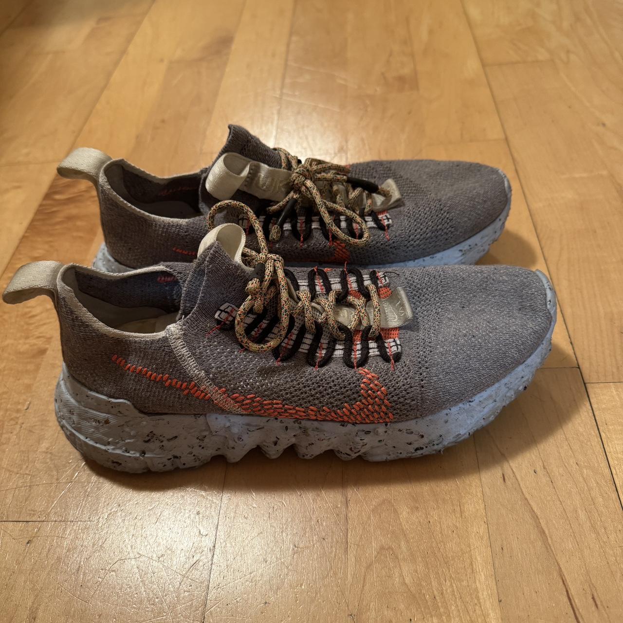 item listed by loopkicks