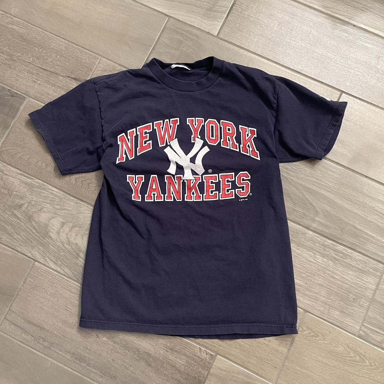 Vintage New York Yankees Shirt L Size: - Depop