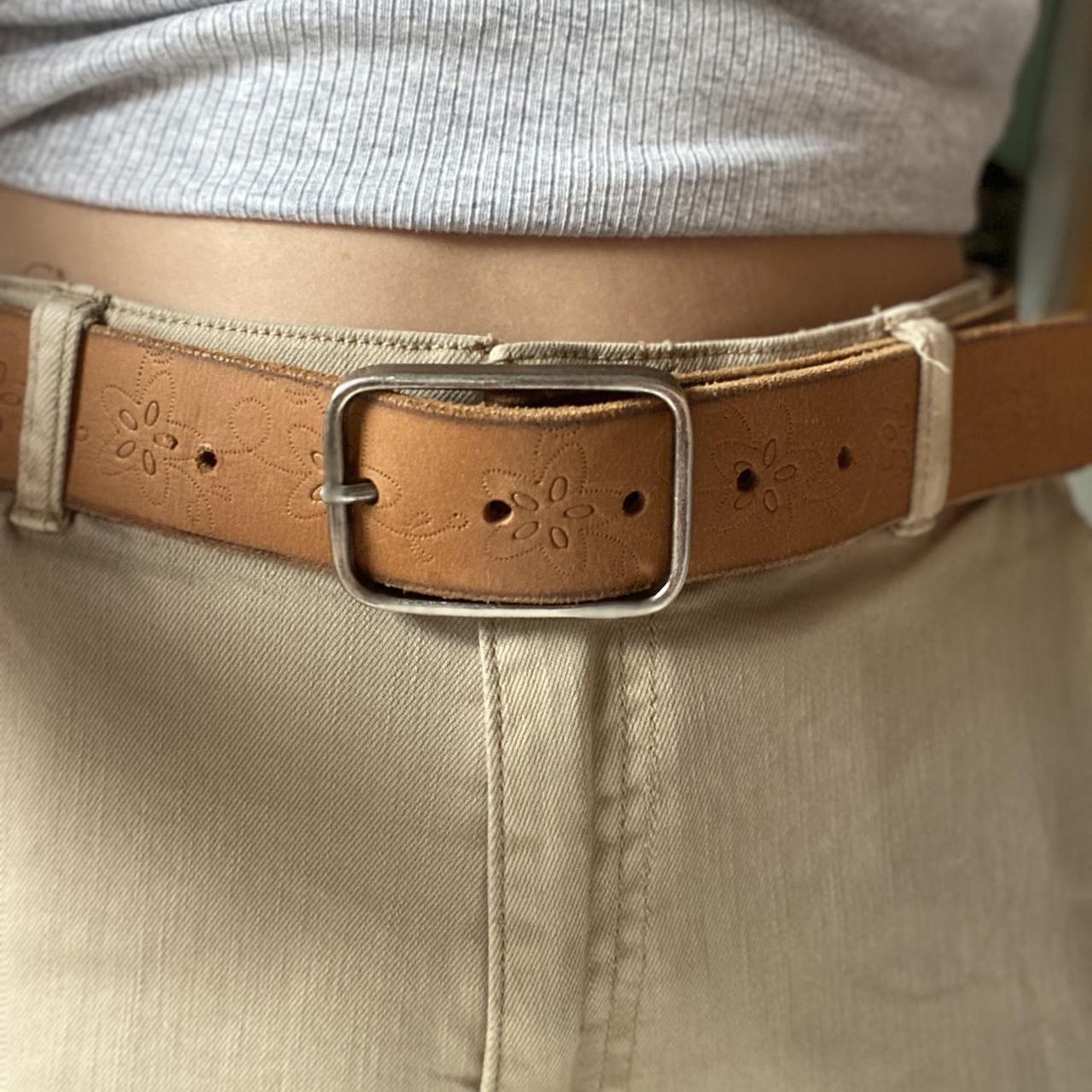 GENUINE LEATHER tan belt - size S - selling as don’t... - Depop