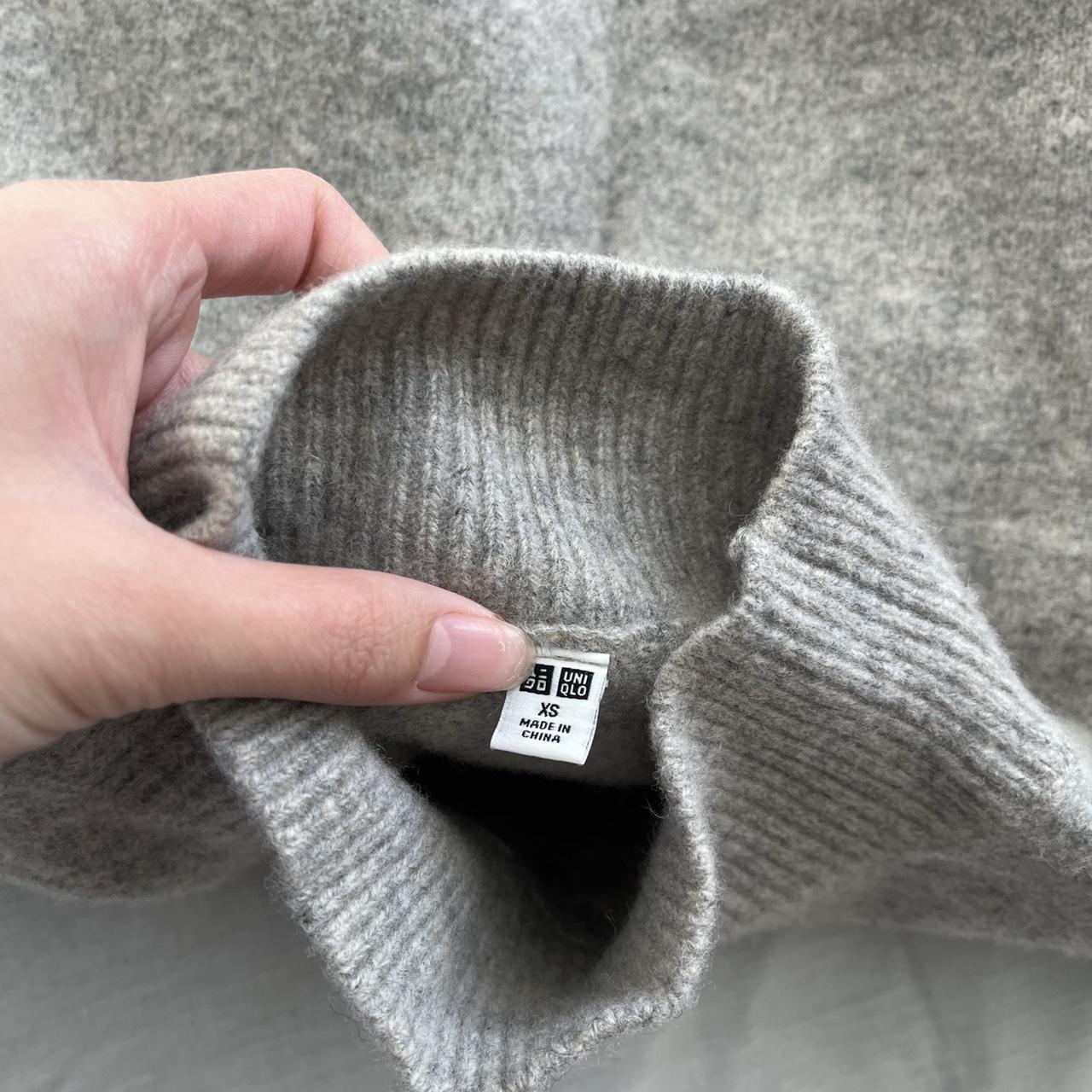 UNIQLO Women's Grey and Cream Jumper | Depop