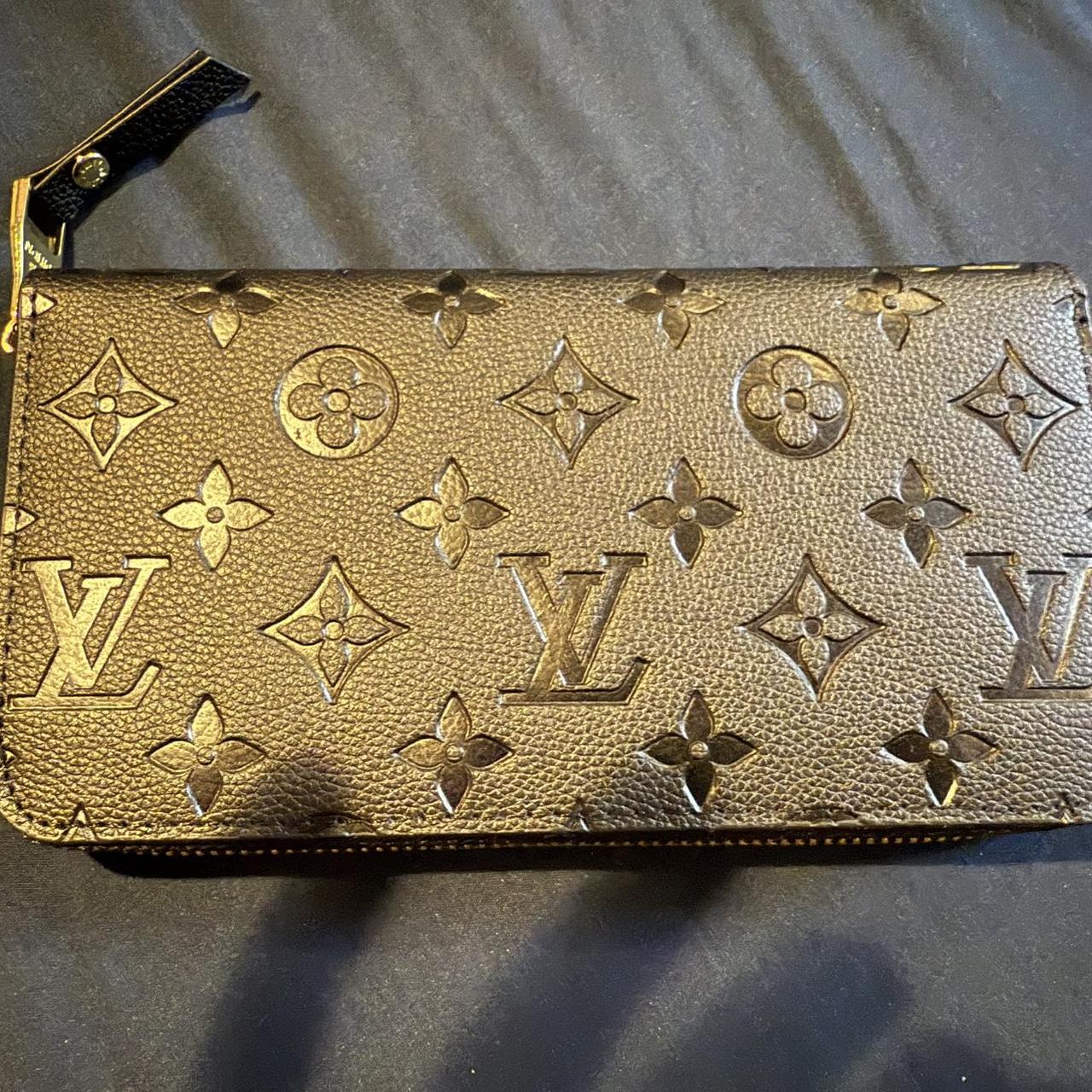 item listed by winter_ice