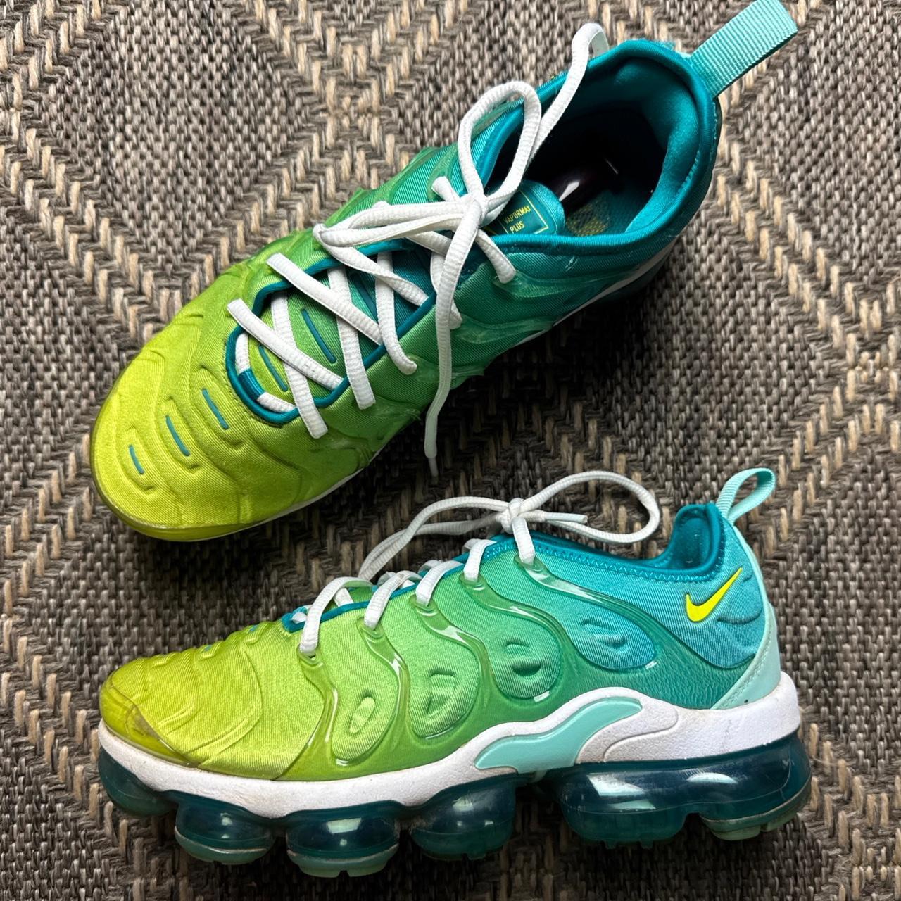 nike vapormax plus lemon lime
