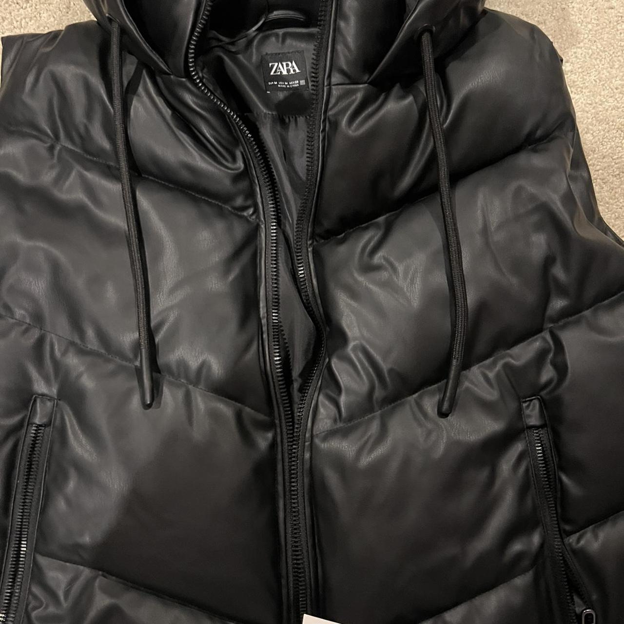 Zara Women's Gilet Depop