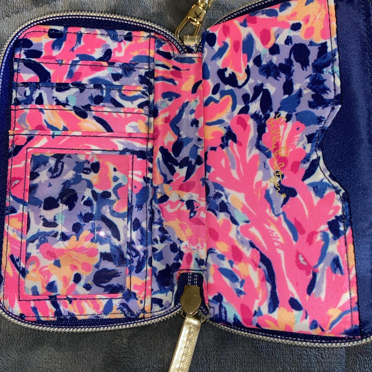 Lilly Pulitzer Women's Pink and Navy Wallet-purses (3)