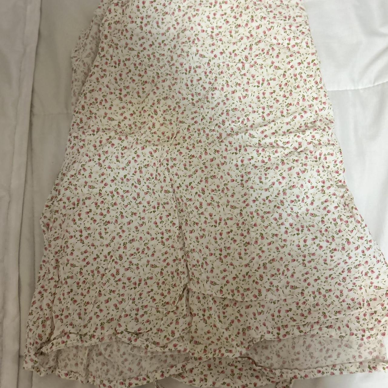 Brandy Melville Women's Pink and White Skirt | Depop