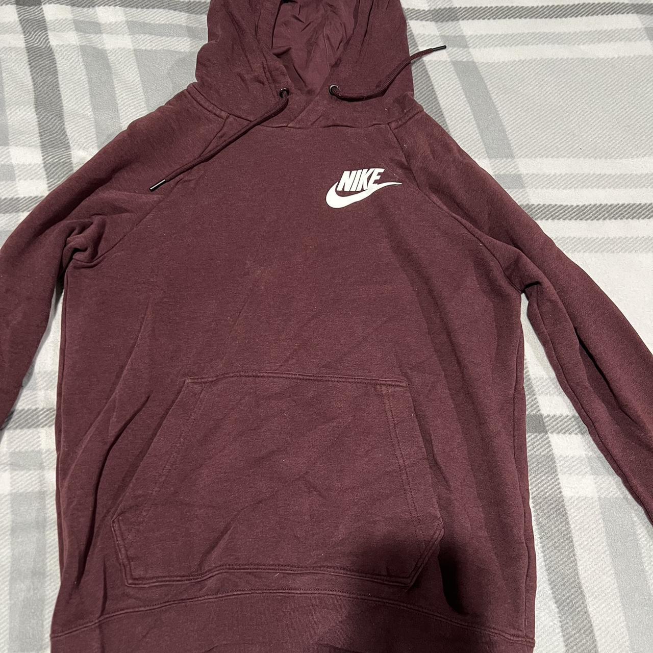 Burgundy nike sweater outlet womens