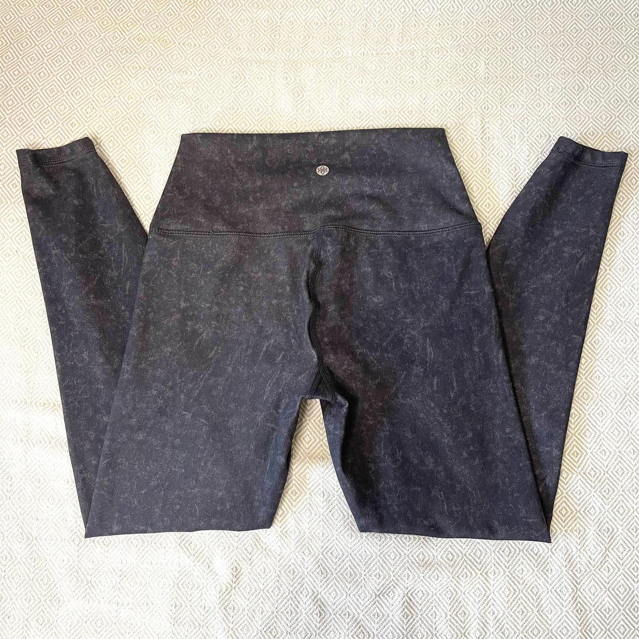 Full length Gaiam leggings with pockets - Size XS - Depop
