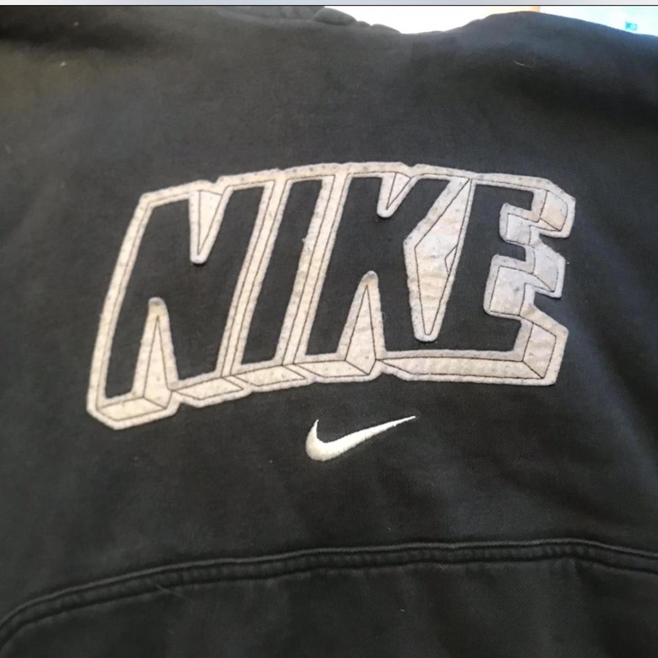 black nike spellout sweatshirt