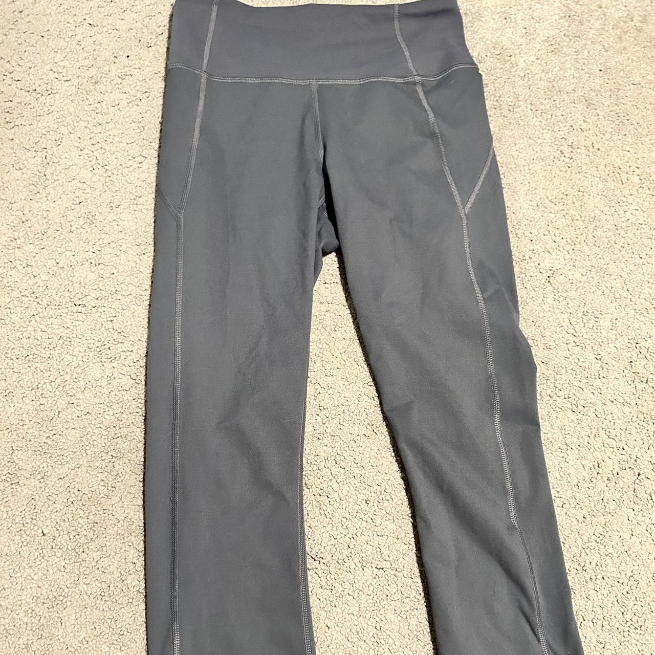 grey ivivva leggings capris size xs barely worn Depop