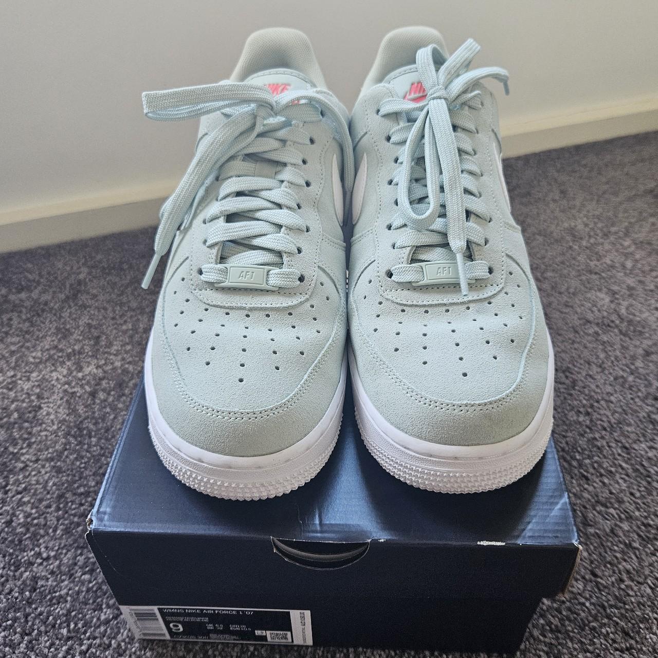 mint green nike air force 1