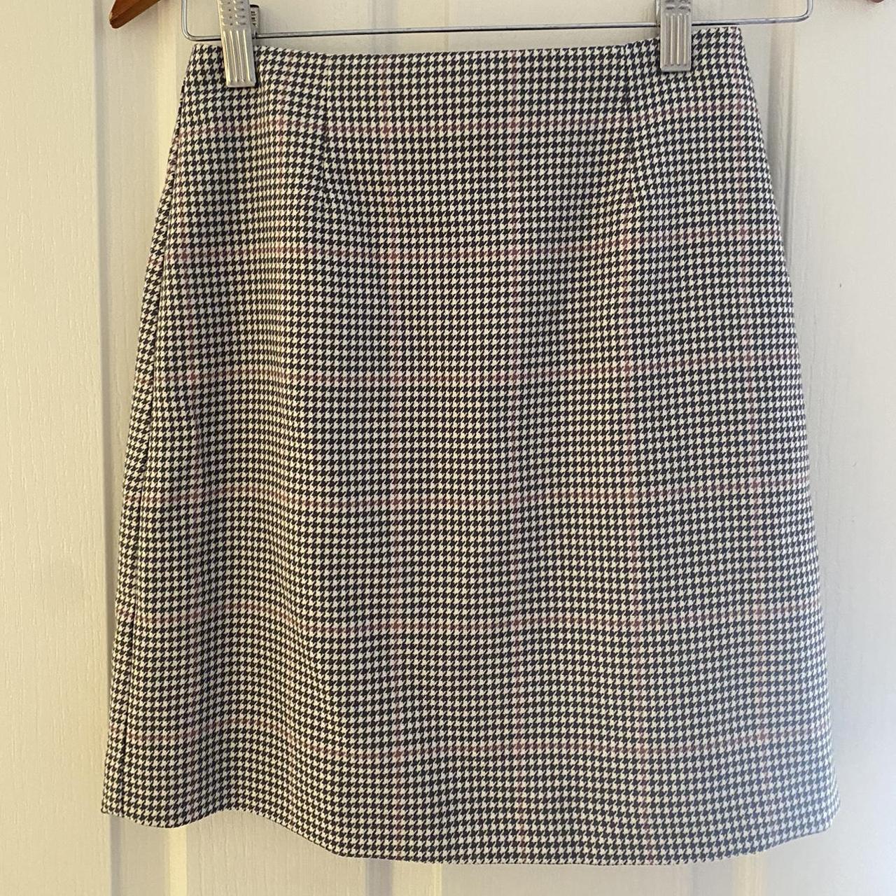 Women's Grey and White Skirt | Depop