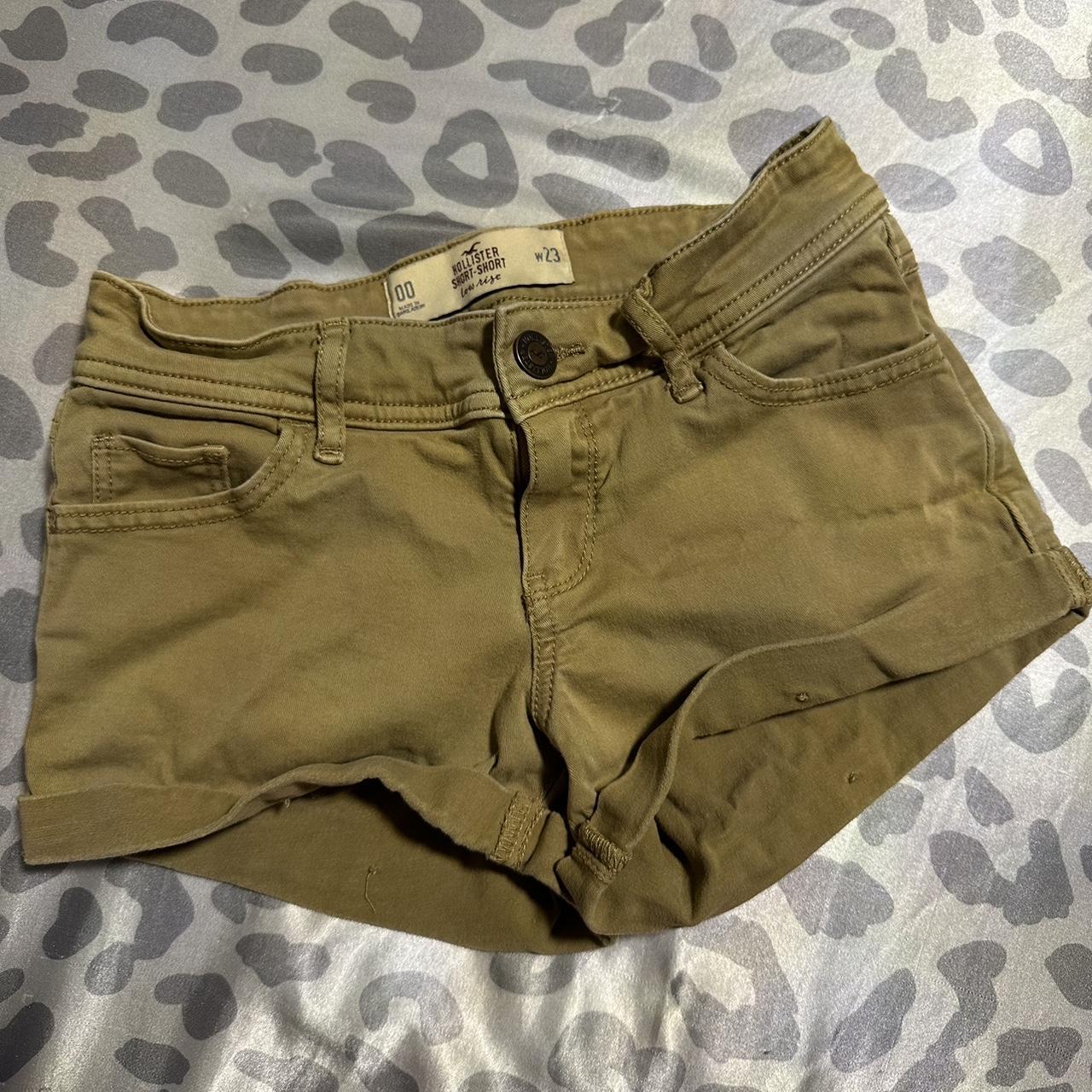 Hollister Khaki short shorts too small on me Depop