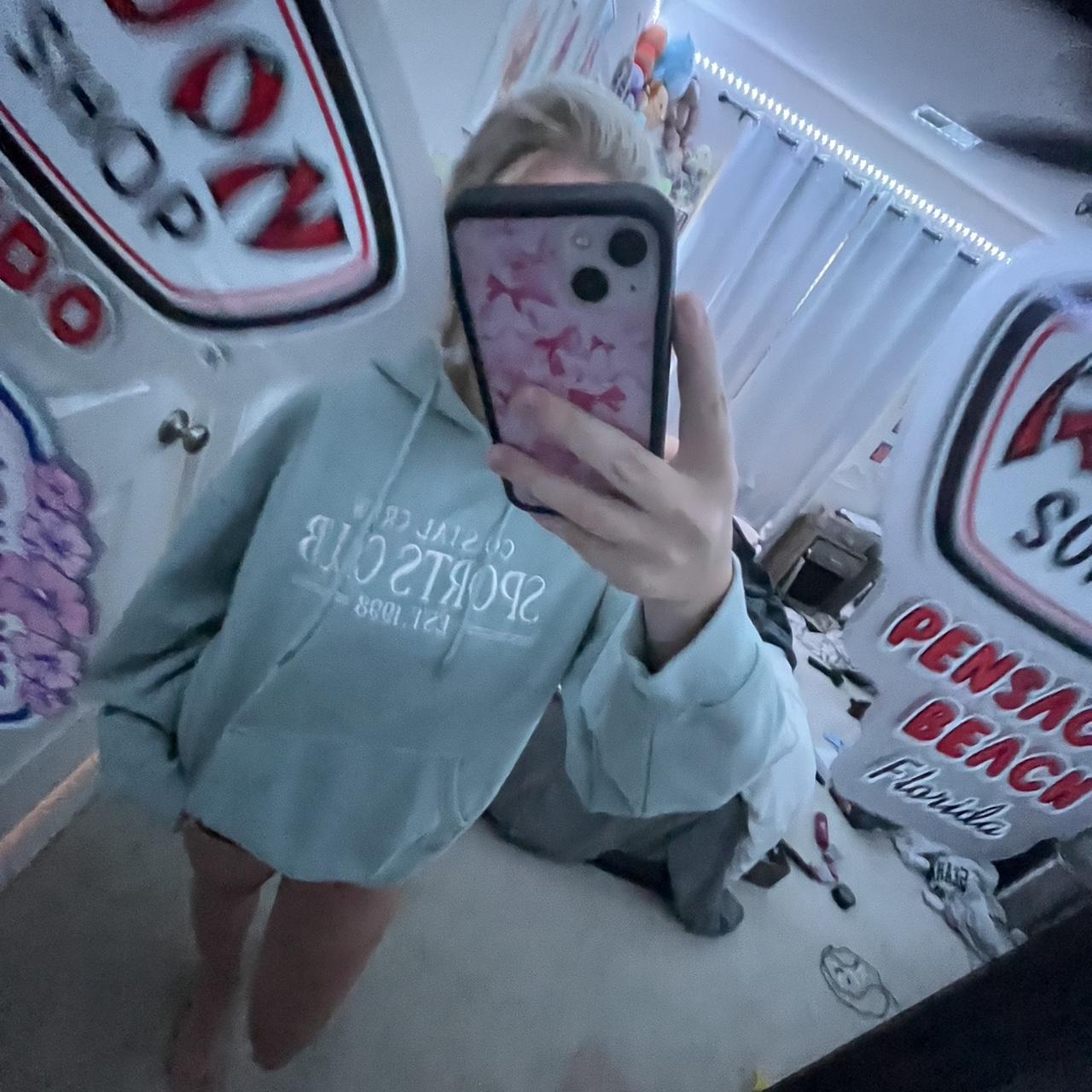 item listed by josslyn_f