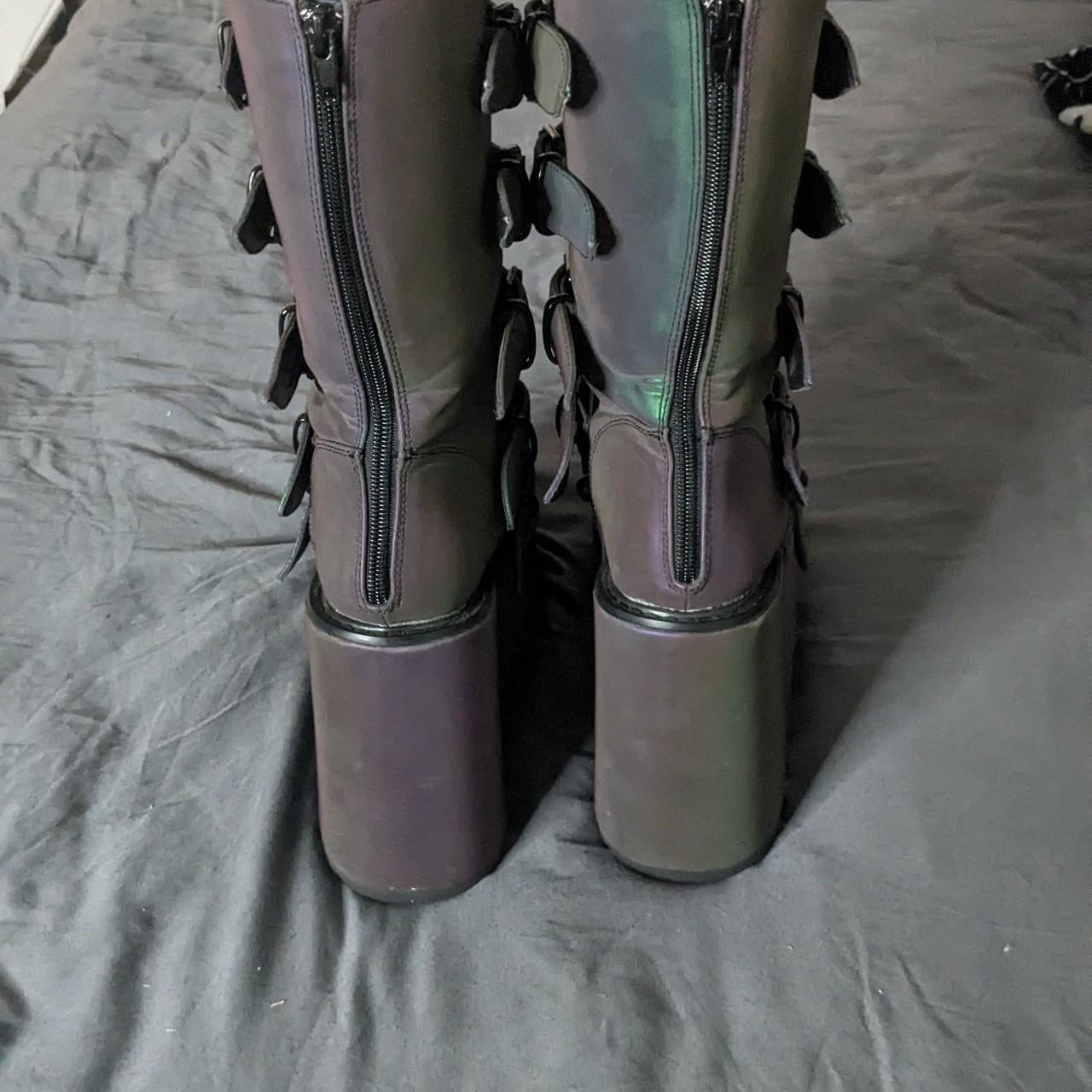 yru holographic boots